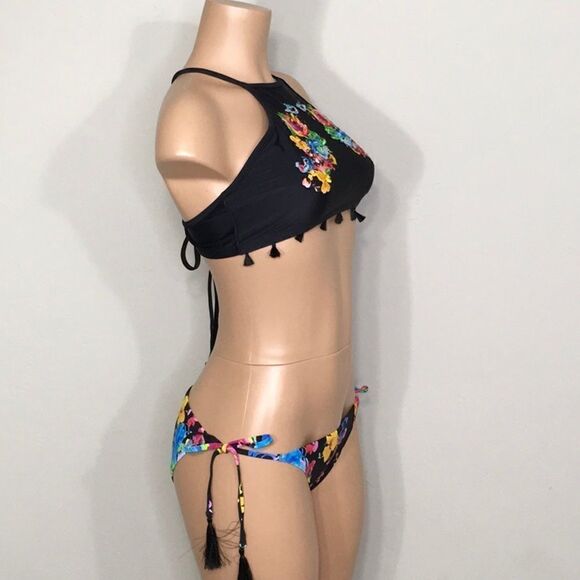 PILYQ tasseled embroidered bikini set. D-cup/M-bottom. NWT - Picture 8 of 14
